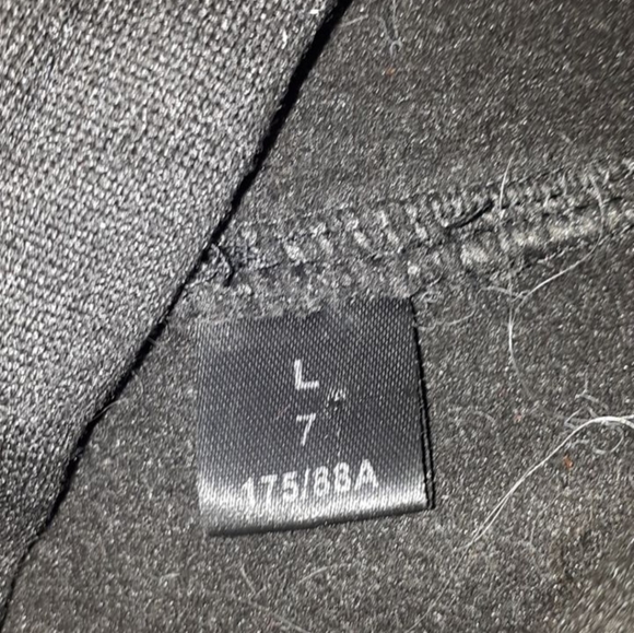 Charli Damelio merch - Picture 3 of 4